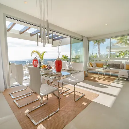 アパート In Ground Floor In Marbella Club Hills,